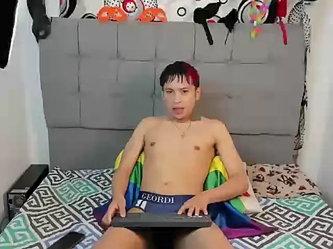 Snapshot of jake_hott1 chatting on September 30, 12:32 pm jake hott1 online show from September 30, 12:32 pm