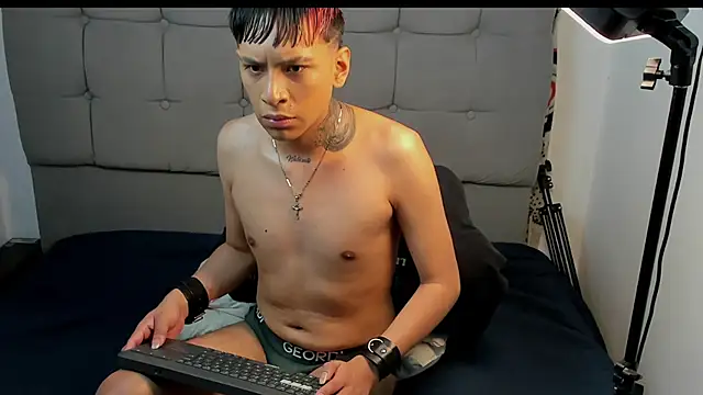 Snapshot of jake_hott1 chatting on November 25, 3:12 pm jake hott1 online show from November 25, 3:12 pm