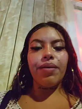 Yessica Lopezz online show from April 26, 1:47 am