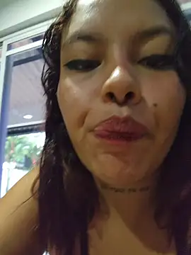 Snapshot of Yessica_Lopezz chatting on May 26, 12:23 pm Yessica Lopezz online show from May 26, 12:23 pm