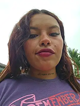 Snapshot of Yessica_Lopezz chatting on June 27, 1:17 pm Yessica Lopezz online show from June 27, 1:17 pm