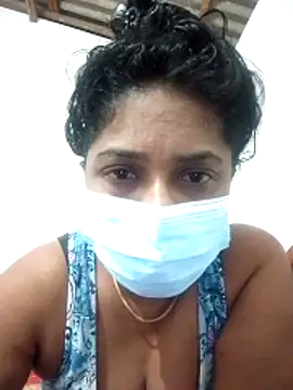 Snapshot of boosypussy chatting on December 15, 12:53 pm boosypussy online show from December 15, 12:53 pm