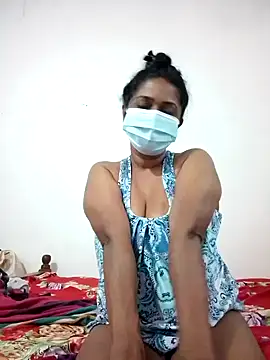 Snapshot of boosypussy chatting on December 16, 1:10 am boosypussy online show from December 16, 1:10 am