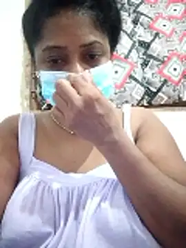 boosypussy online show from May 7, 11:10 pm