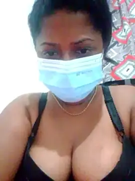 boosypussy online show from May 27, 10:40 pm