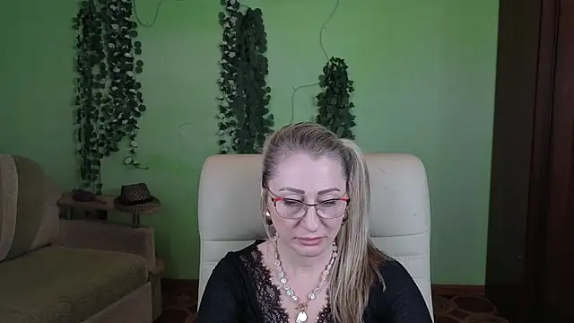 Habibi Honeyy online show from November 7, 4:56 am