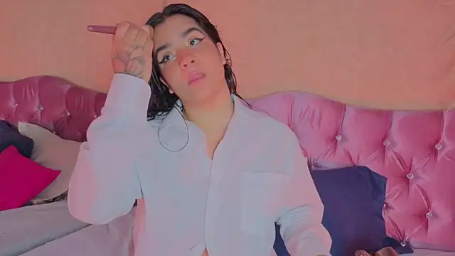 Snapshot of KARINAJTORRES chatting on November 26, 9:38 pm KARINAJTORRES online show from November 26, 9:38 pm