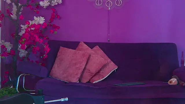 Daliana Gounbolt online show from August 1, 11:53 am