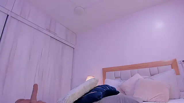 megan rous  online show from December 16, 3:11 am