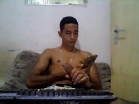 Snapshot of malvadinho69134 chatting on October 9, 5:49 am malvadinho69134 online show from October 9, 5:49 am