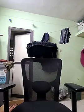 Snapshot of hi_itz_robin chatting on March 30, 12:28 pm hi itz robin online show from March 30, 12:28 pm