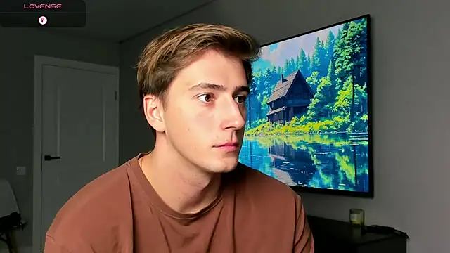 Snapshot of DaniHort chatting on October 25, 9:28 am DaniHort online show from October 25, 9:28 am