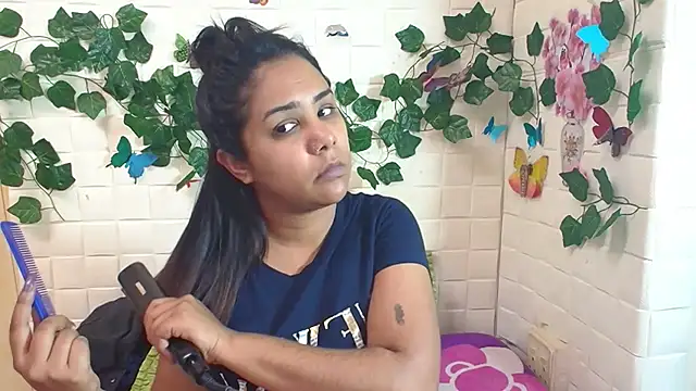 Snapshot of IndiaSexyStripper4u chatting on September 13, 5:24 pm IndiaSexyStripper4u online show from September 13, 5:24 pm