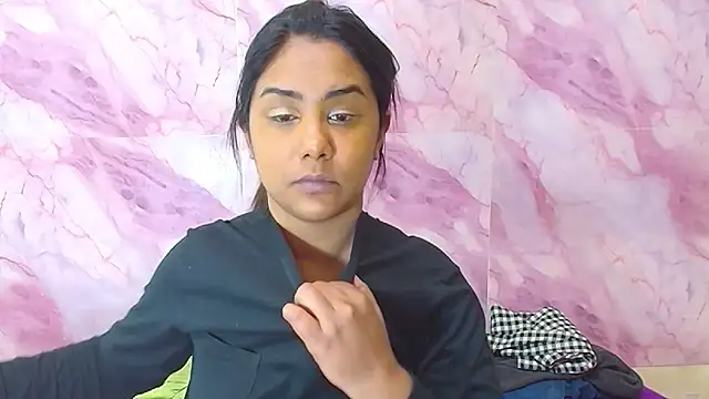 Snapshot of IndiaSexyStripper4u chatting on September 17, 4:52 pm IndiaSexyStripper4u online show from September 17, 4:52 pm