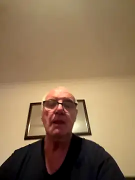 Snapshot of mke1874 chatting on January 6, 9:13 am mke1874 online show from January 6, 9:13 am