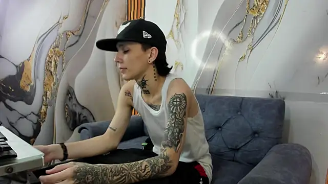 StraightBoy Nick online show from October 28, 12:58 am