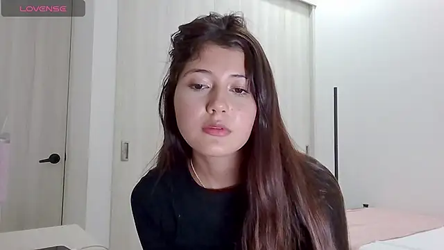 Snapshot of amy_innocent_1 chatting on June 24, 10:09 pm amy innocent 1 online show from June 24, 10:09 pm