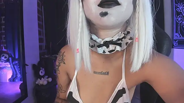 Snapshot of Katyuska_Sg1 chatting on October 22, 4:24 am Katyuska Sg1 online show from October 22, 4:24 am