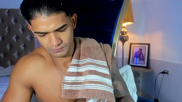 antonio  444 online show from October 2, 10:11 am