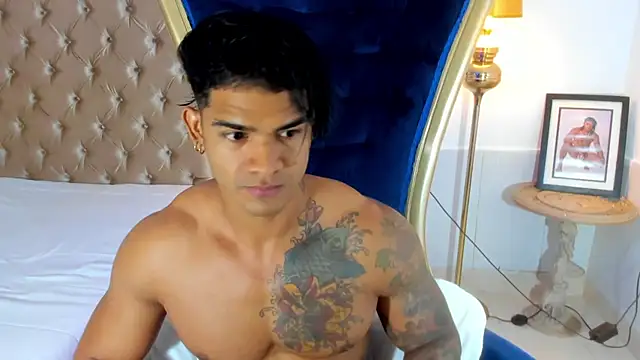 antonio  444 online show from November 8, 11:10 am