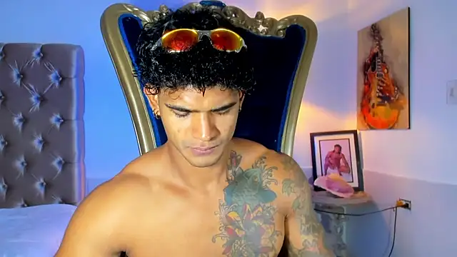 Snapshot of antonio__444 chatting on May 6, 1:47 am antonio 444 online show from May 6, 1:47 am