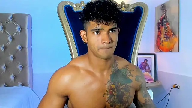 Snapshot of antonio__444 chatting on May 23, 8:02 pm antonio 444 online show from May 23, 8:02 pm