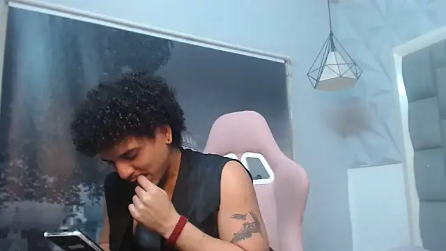 Xfire boy69 online show from March 8, 6:55 pm