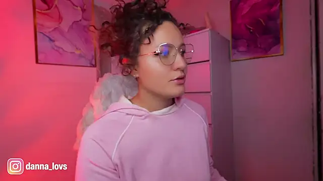 Snapshot of Dannaa_Lovs chatting on May 15, 10:33 am Dannaa Lovs online show from May 15, 10:33 am