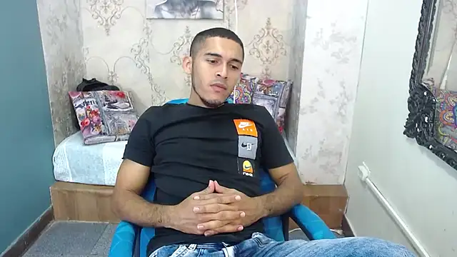 Snapshot of Derek_Storm_ chatting on September 26, 2:48 am Derek Storm  online show from September 26, 2:48 am