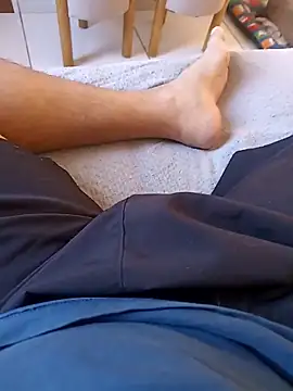 Snapshot of HighbrowThicket chatting on September 26, 12:53 pm HighbrowThicket online show from September 26, 12:53 pm