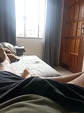 Snapshot of HighbrowThicket chatting on October 1, 1:17 pm HighbrowThicket online show from October 1, 1:17 pm