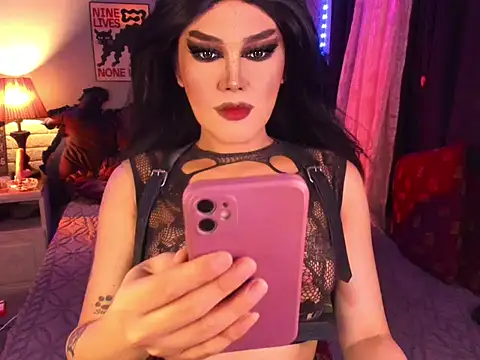 Snapshot of WILDDENNY1 chatting on February 25, 9:35 pm WILDDENNY1 online show from February 25, 9:35 pm