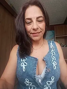 Snapshot of _Kamy_Hot chatting on July 22, 5:38 pm Kamy Hot online show from July 22, 5:38 pm