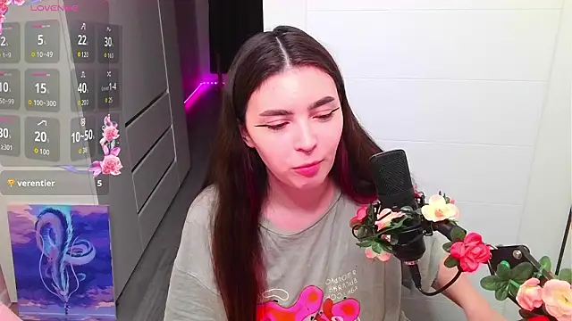 peachyness online show from February 20, 5:02 pm