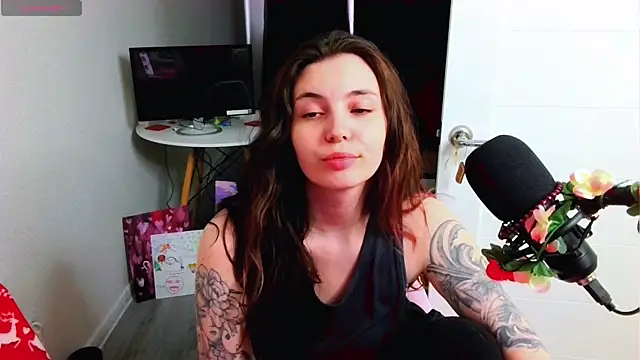 Snapshot of peachyness chatting on June 24, 1:43 pm peachyness online show from June 24, 1:43 pm