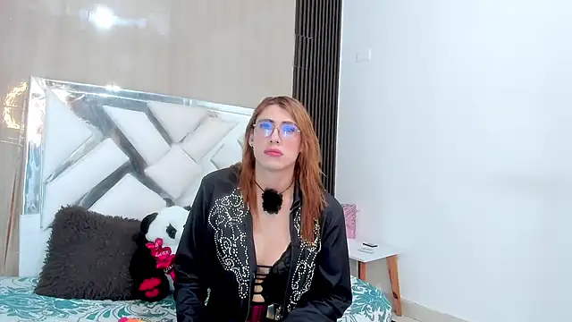 Snapshot of karen_matwell chatting on October 28, 2:31 pm karen matwell online show from October 28, 2:31 pm