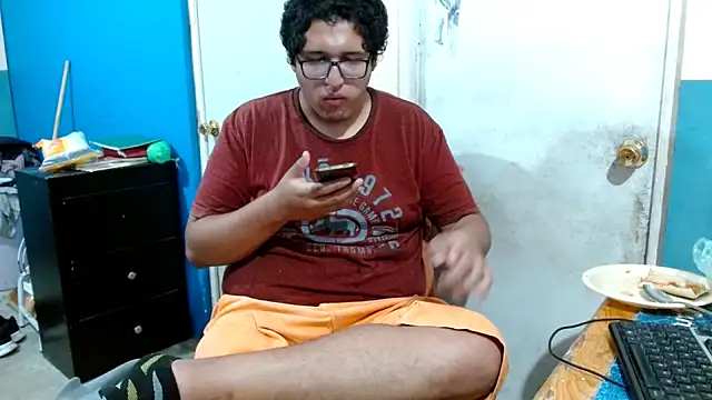 Snapshot of MeisanPaul chatting on June 11, 2:44 am MeisanPaul online show from June 11, 2:44 am