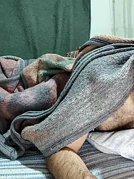 Snapshot of maher990 chatting on December 22, 10:07 pm maher990 online show from December 22, 10:07 pm