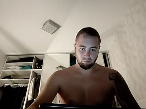 Snapshot of Vladyslav30 chatting on October 28, 2:37 am Vladyslav30 online show from October 28, 2:37 am