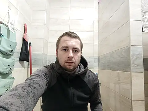 Vladyslav30 online show from March 28, 5:18 am