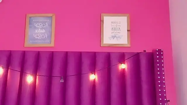 Snapshot of MySugarmoomy chatting on October 8, 7:22 pm MySugarmoomy online show from October 8, 7:22 pm