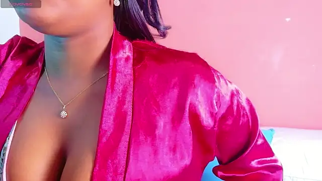 Snapshot of MySugarmoomy chatting on December 4, 3:27 am MySugarmoomy online show from December 4, 3:27 am