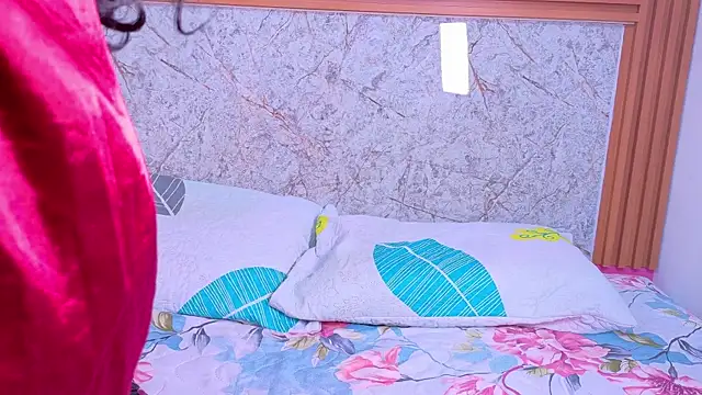 Snapshot of MySugarmoomy chatting on December 14, 11:59 am MySugarmoomy online show from December 14, 11:59 am