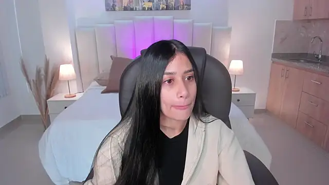 Snapshot of miranda_crawfor chatting on October 8, 12:25 pm miranda crawfor online show from October 8, 12:25 pm