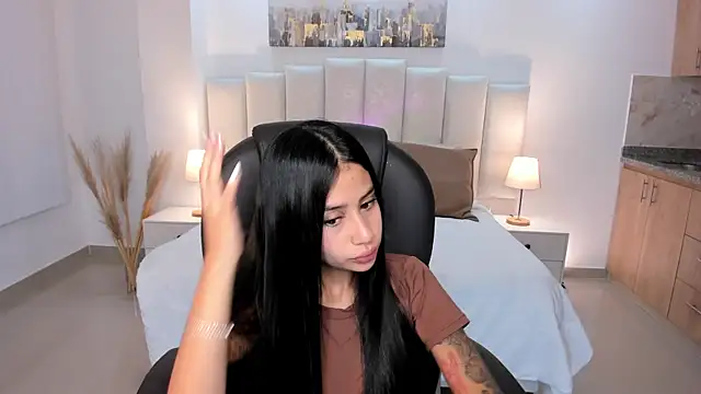 Snapshot of miranda_crawfor chatting on October 24, 12:12 pm miranda crawfor online show from October 24, 12:12 pm