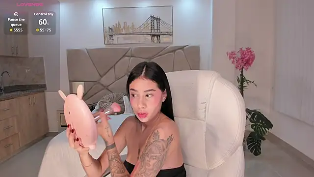 miranda crawfor online show from December 19, 11:39 am