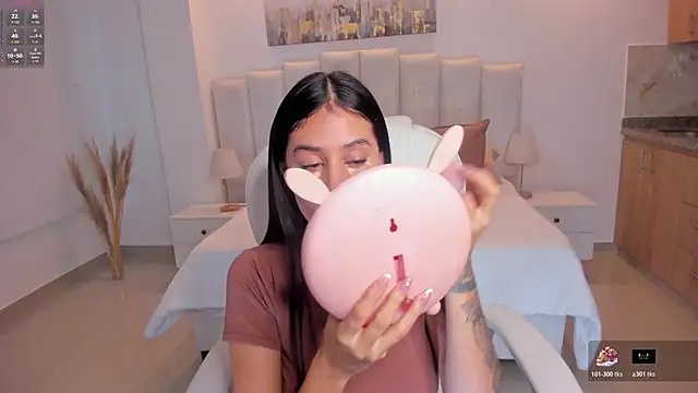 miranda crawfor online show from January 15, 1:05 pm