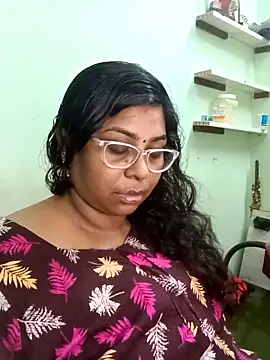 Snapshot of zara-mallus chatting on September 10, 5:35 pm zara-mallus online show from September 10, 5:35 pm