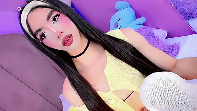 ShantyMillan online show from May 2, 12:54 pm