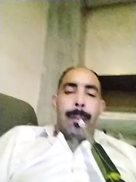 Snapshot of salimbasha chatting on December 13, 7:53 pm salimbasha online show from December 13, 7:53 pm